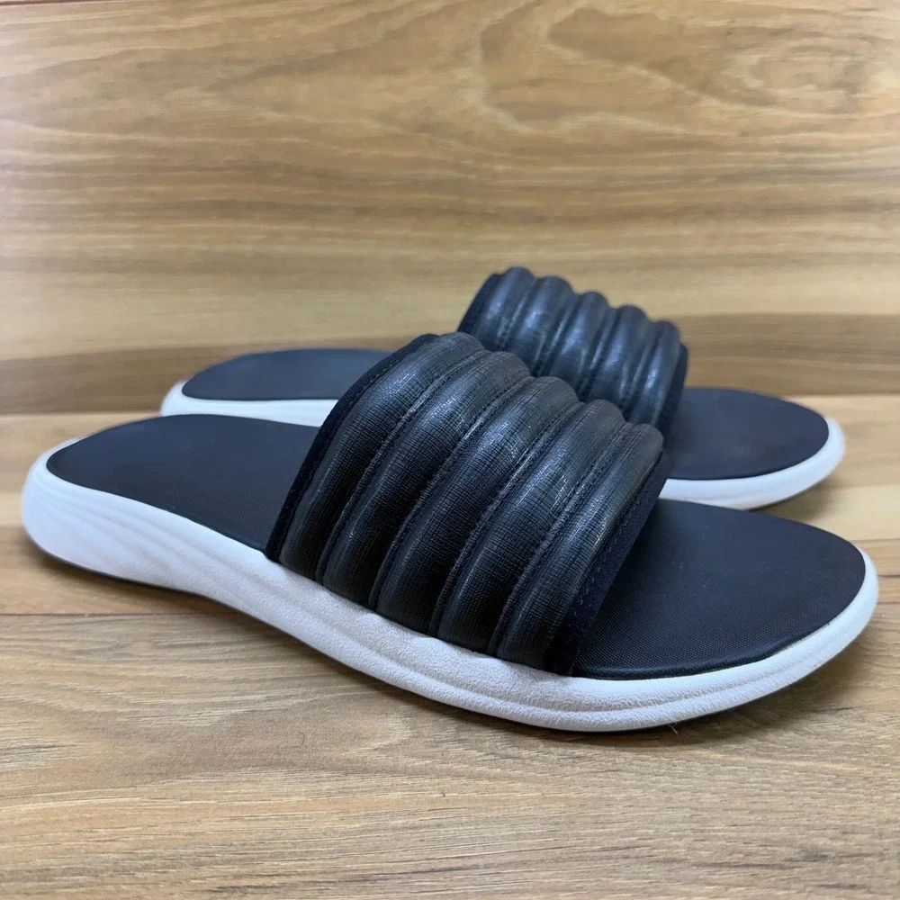 Olukai Komo Slide Mens‎ 11 Black Comfort Sandals Travel Pool Summer Resort